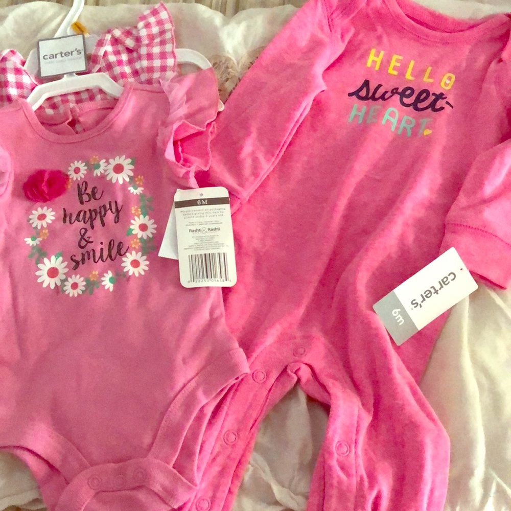 Carter’s baby clothes
